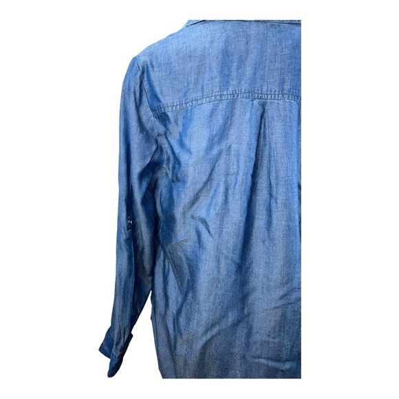 NEW YORK & COMPANY soho Blue Denim Button Knot Front Roll Tab Sleeve Shirt Sz M - Picture 4 of 12